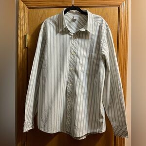 Men’s Old Navy Vintage Fit Button Down Long Sleeve White Shirt with Blue Stripes